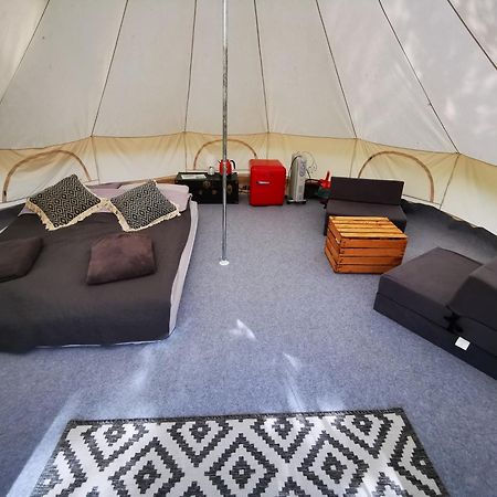 Glamping Kaliska Hotel วอคอฟ ภายนอก รูปภาพ