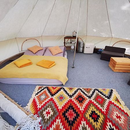 Glamping Kaliska Hotel วอคอฟ ภายนอก รูปภาพ