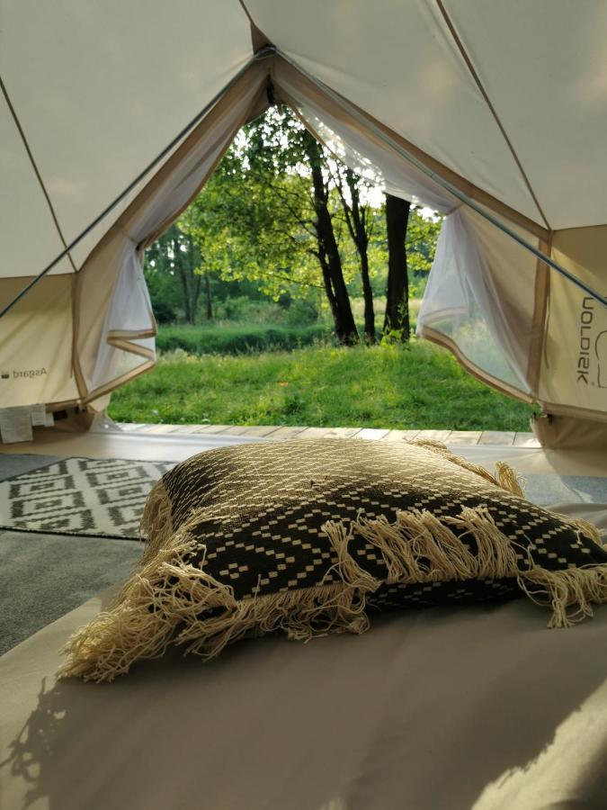 Glamping Kaliska Hotel วอคอฟ ภายนอก รูปภาพ