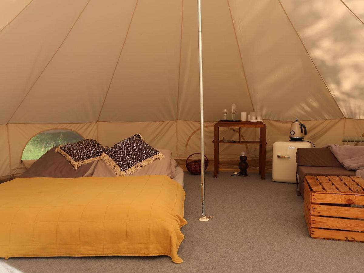 Glamping Kaliska Hotel วอคอฟ ภายนอก รูปภาพ
