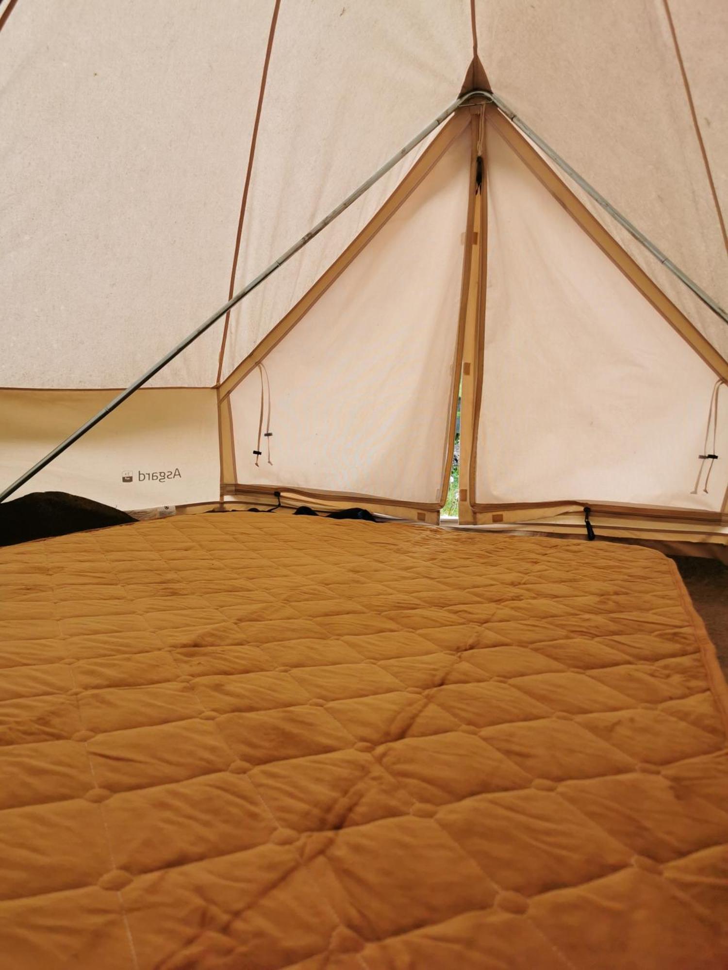 Glamping Kaliska Hotel วอคอฟ ภายนอก รูปภาพ