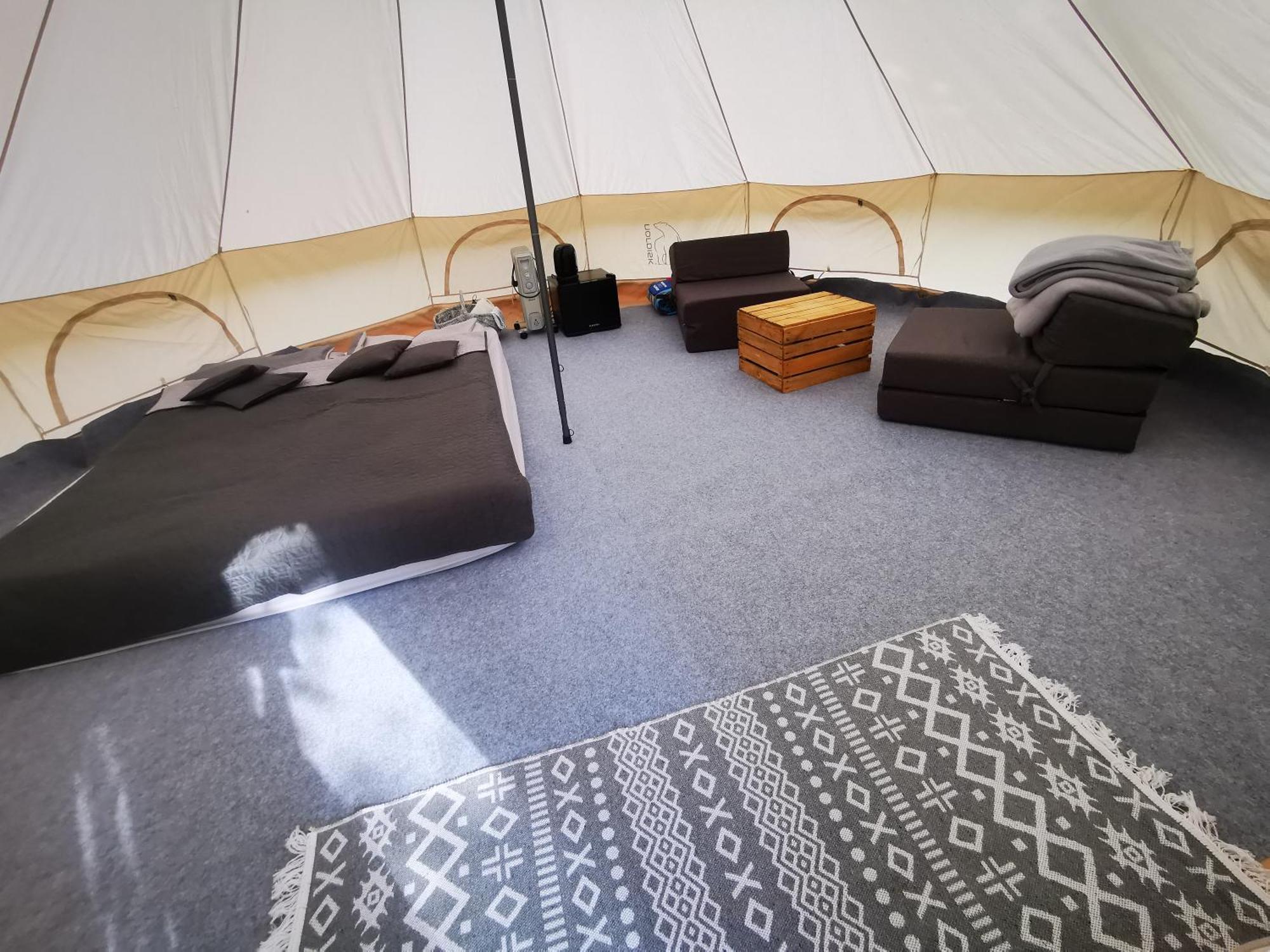 Glamping Kaliska Hotel วอคอฟ ห้อง รูปภาพ
